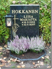 Mamman hautakivi