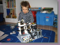 IMG_4941 * Joona ja Lego-poliisiasema